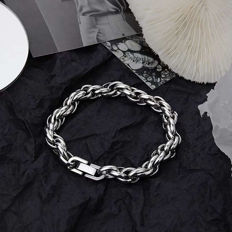 Cable Link Chains Averon London
