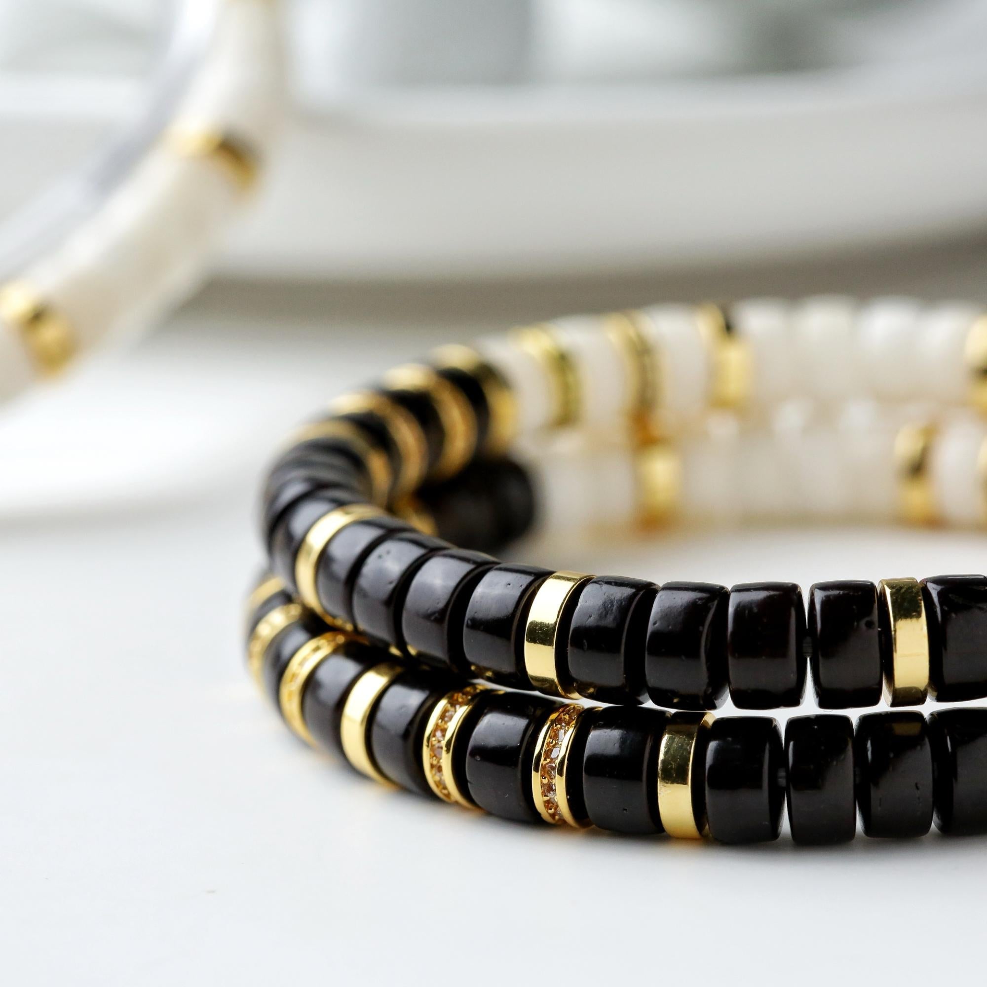 Natural Black & White Bodhi Bracelet – Handmade Spiritual Jewelry