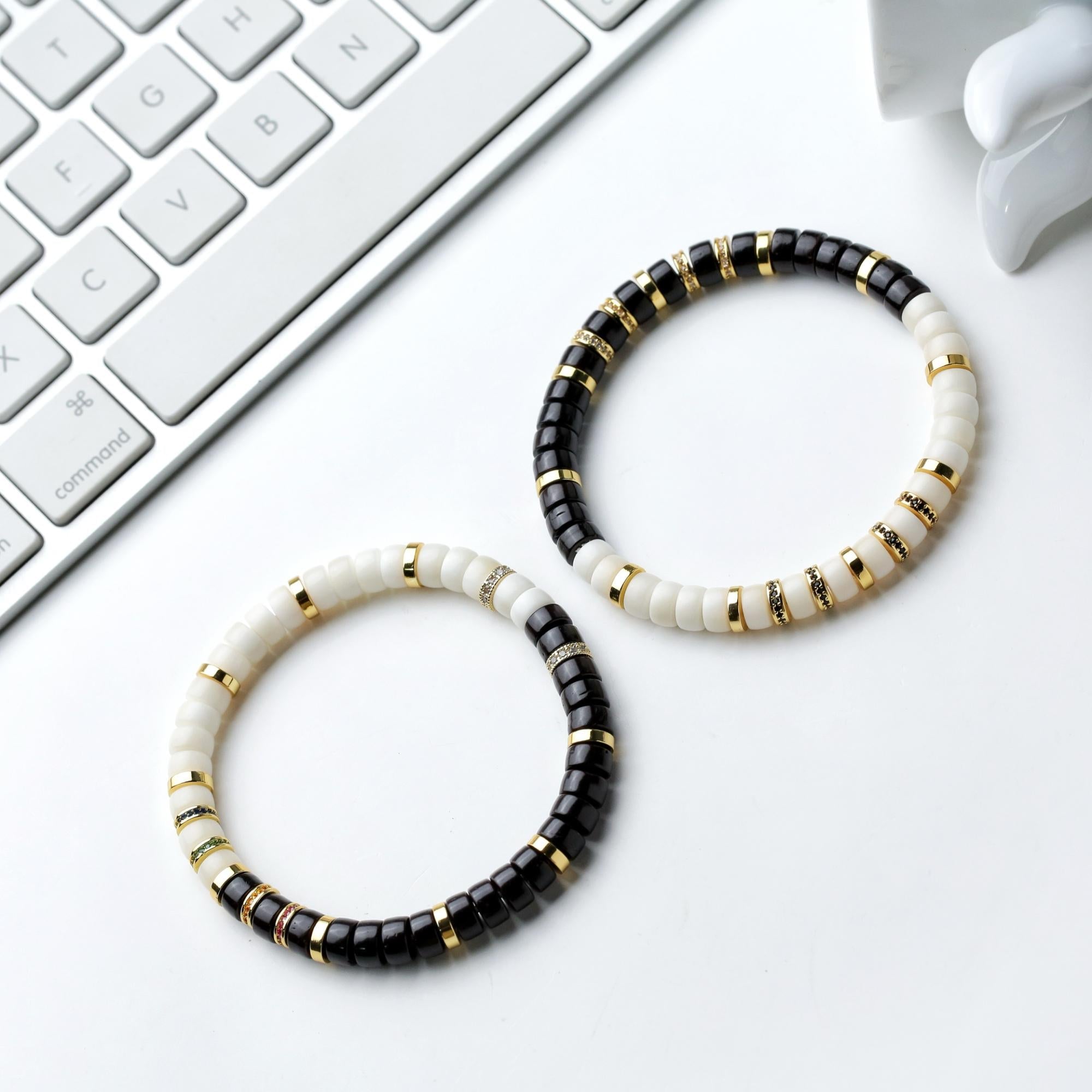 Natural Black & White Bodhi Bracelet – Handmade Spiritual Jewelry