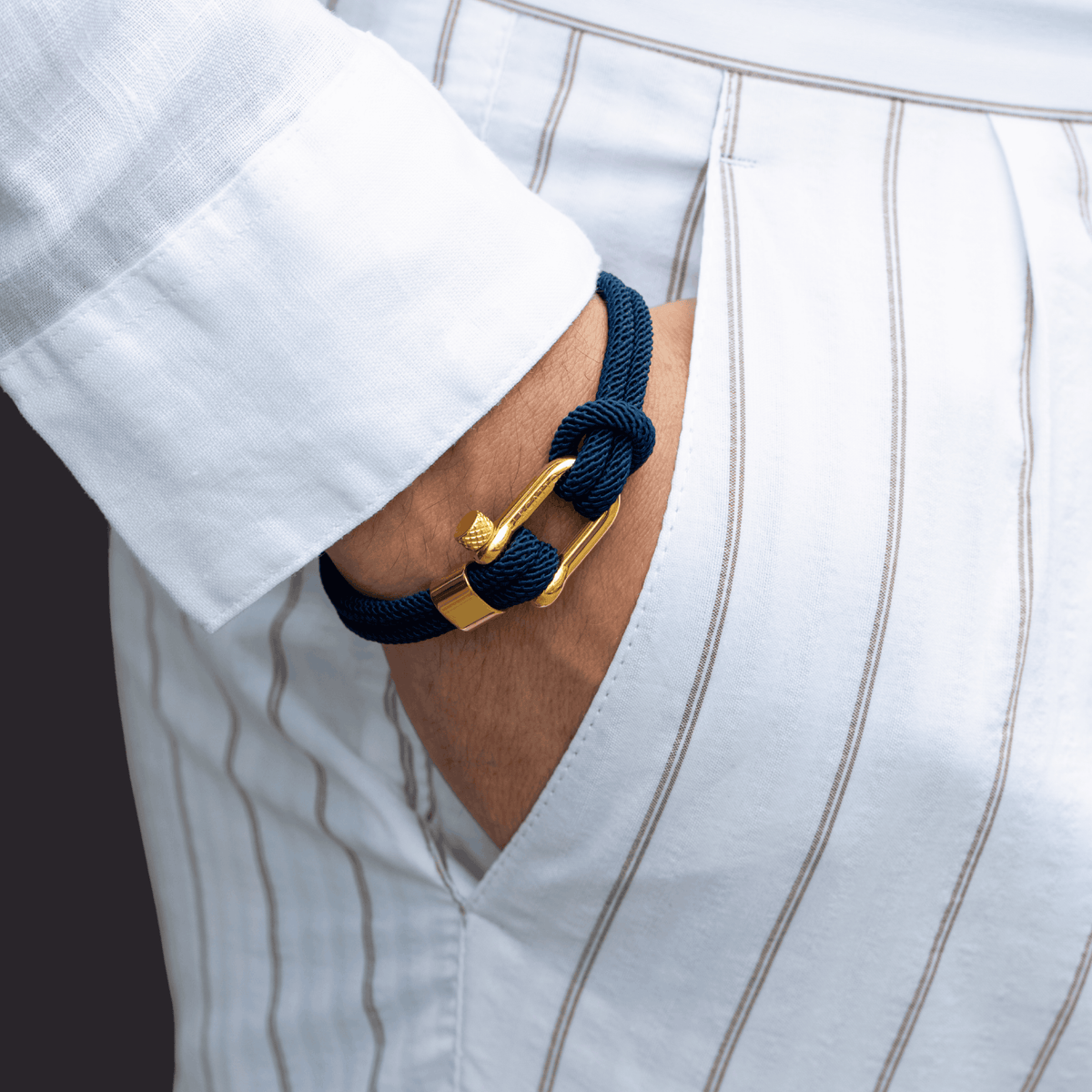 Alchor Platinum Navy Gold Averon London