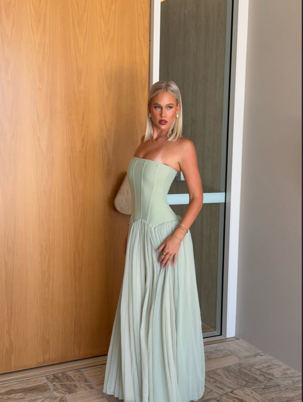 Judith | Robe D'Invitée de Mariage Maxi Style Corset Sans Manches pour Femmes