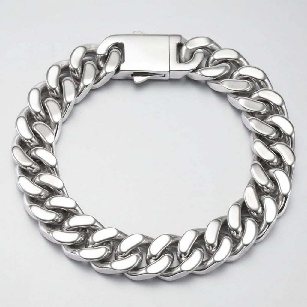 Chunky Cuban Bracelet - Fundo Cinza Claro