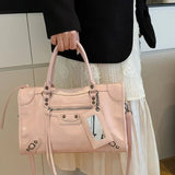 Carmela- Stylish Handbag with Spacious Interior & Minimalist Design